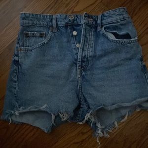 Size small Zara denim shorts